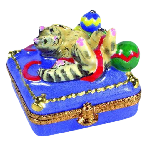 Merry Christmas Kitty Limoges Box Figurine - Limoges Box Boutique