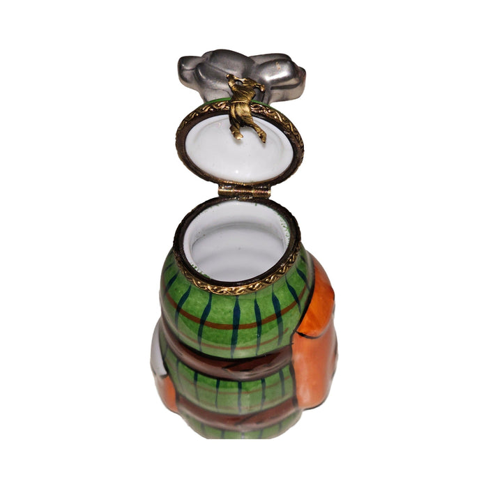 The painter's artistry shows on this Green Golf Bag with Clubs Limoges box