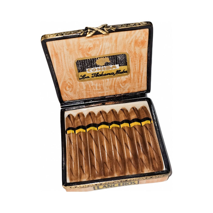 Fine French craftsmanship on the Lancheros Habana Cigars Limoges box, painted by hand