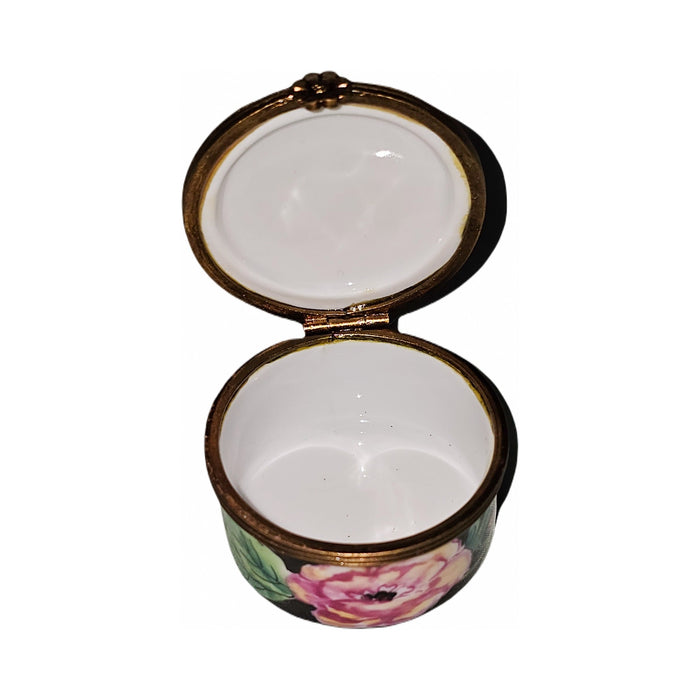 Painted details on the Black and Roses on Round Charm Limoges box, French art in miniature