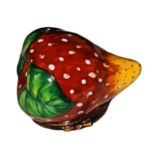 Green leaf cap wrapping the large strawberry Limoges box, three-quarter view