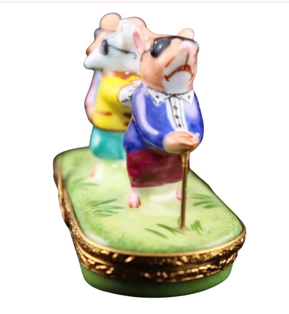 Three Blind Mice hand-painted Limoges porcelain box by Artoria, view 4