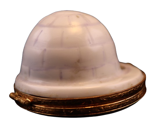 Gift idea for someone who loves France: Igloo Santa Polar Bear Limoges box