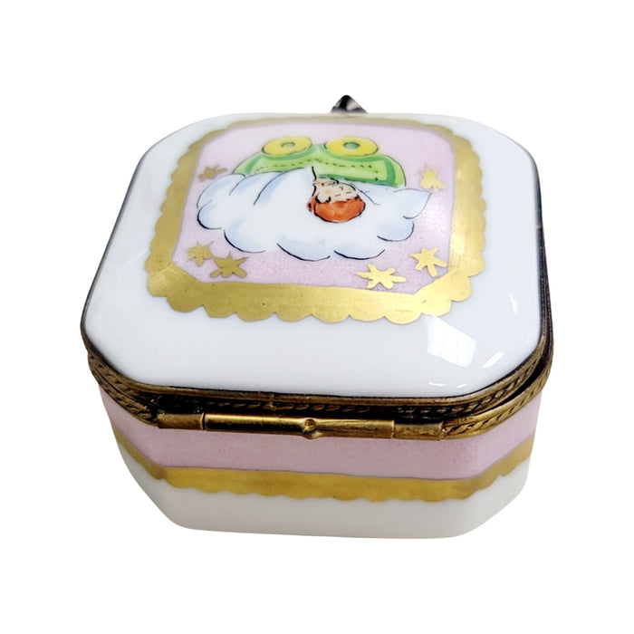Baby in Pram Square Pill-baby traditional-CH11M113