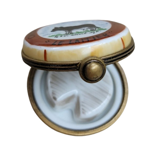 Camembert Cheese w Slice-food limoges boxes-CH6D219