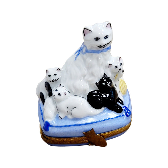 Cat w Kittens Limoges Box Porcelain Figurine-Cat-CH8C211