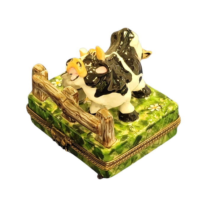 Charming Cow Keepsake Box for Nature Lovers Porcelain Limoges farm animal French Trinket Box