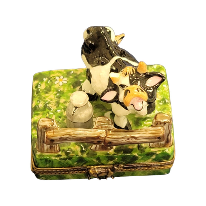 Charming Cow Keepsake Box for Nature Lovers Porcelain Limoges farm animal French Trinket Box