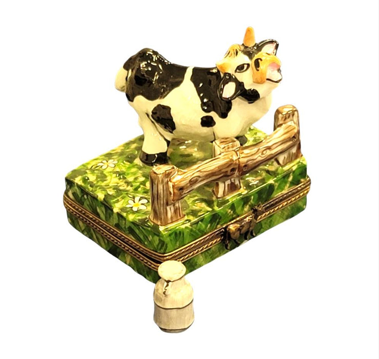 Charming Cow Keepsake Box for Nature Lovers Porcelain Limoges farm animal French Trinket Box