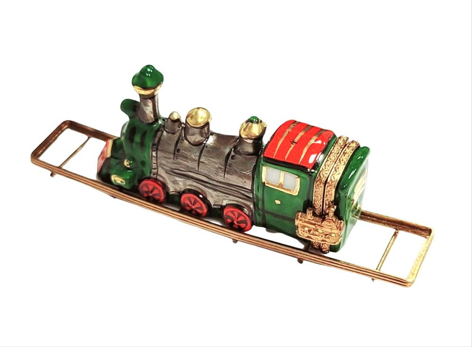 Charming Locomotive Box for Train Enthusiasts Porcelain Limoges travel BABY maternity figurine vehicle French Trinket Box