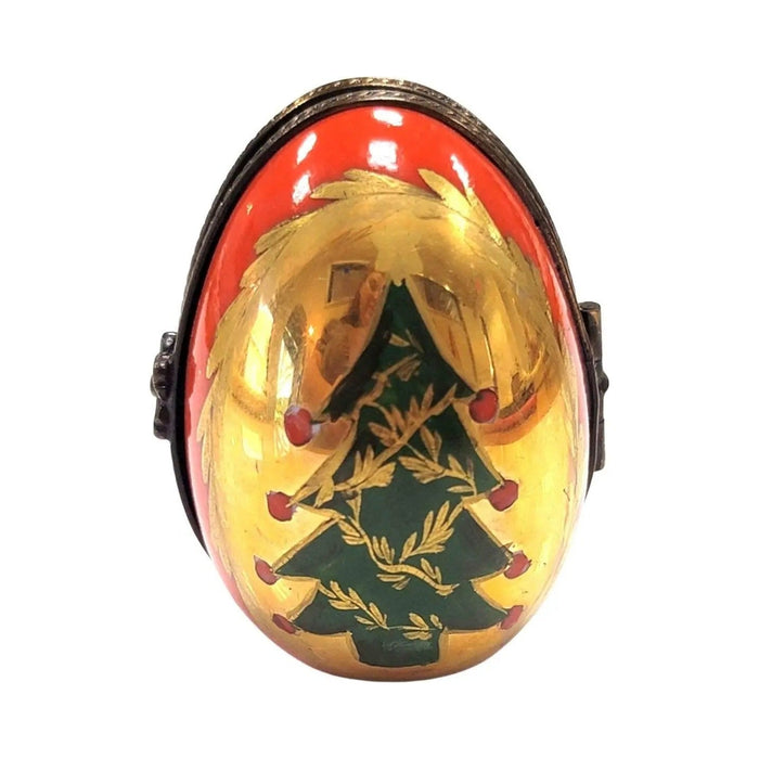 Painted details on the Christmas Tree Egg Picture Frame Limoges box, French art in miniature