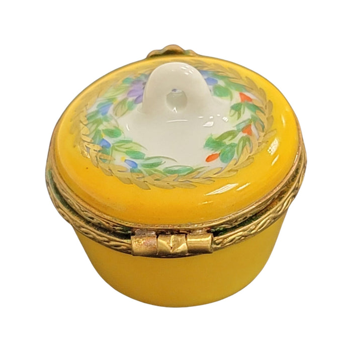 Elegant Floral Limoges Box for Sophisticated Collectors Porcelain Limoges round French Trinket Box