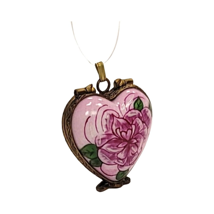 A thoughtful gift for Francophiles: the Pendant Heart Roses Limoges box