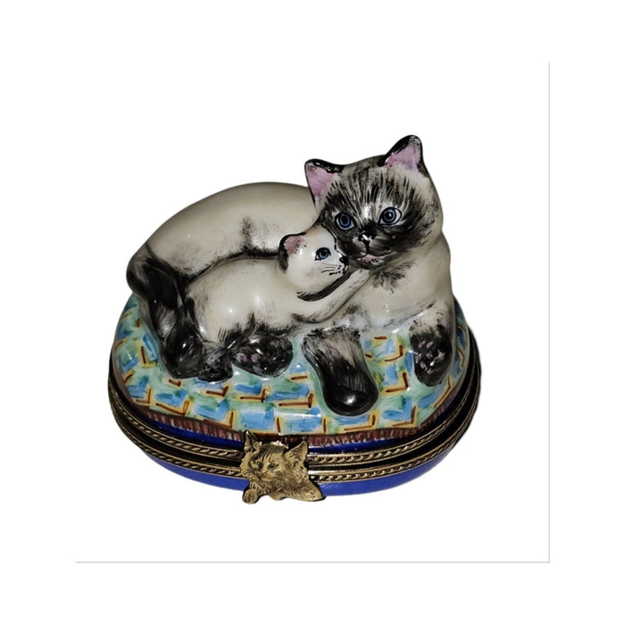 Gift idea for someone who loves France: Siamese Cat with Kitten Limoges box
