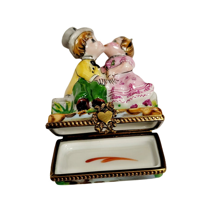Kids Kissing Couple Box for Children Porcelain Limoges love baby valentine French Trinket Box