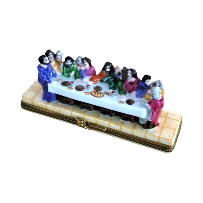Jesus and the twelve apostles in full side view, a Last Supper Limoges box with gold clasp