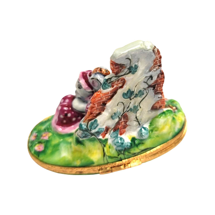 Mice Serenade in Flowers Limoges Box Porcelain Figurine-mice house rabbit love valentine-CH7N153