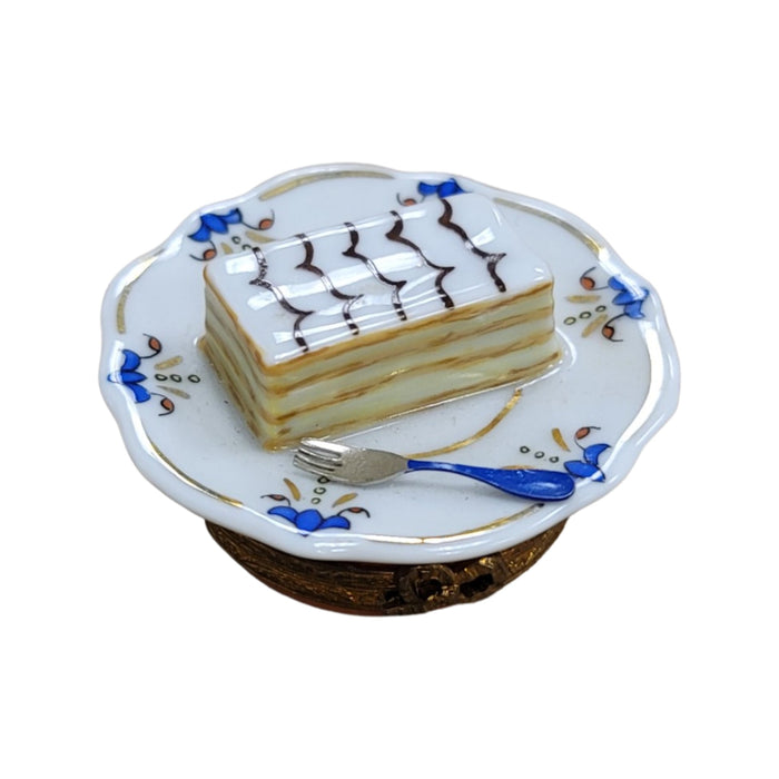 Senorita Pastry on Plate Limoges Box Porcelain Figurine-food LIMOGES BOXES-CH8C162