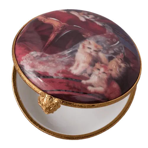 Kittens Delight for Cat Lovers Porcelain Limoges cat cats French Trinket Box