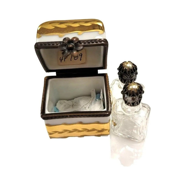 Every brushstroke by hand on the 2 Perfume in Square Limoges box from France