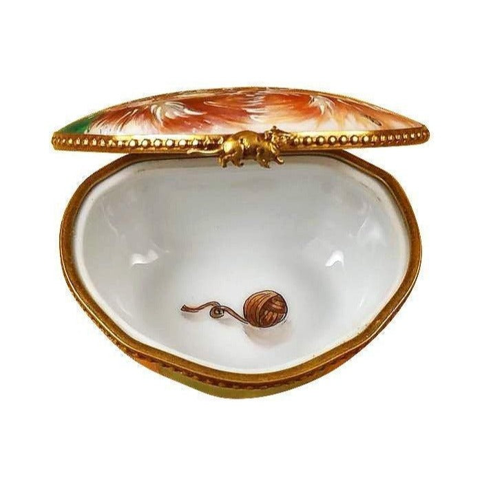 Studio Collection Two Cats Limoges box painted by hand in Limoges, France, a gift to treasure