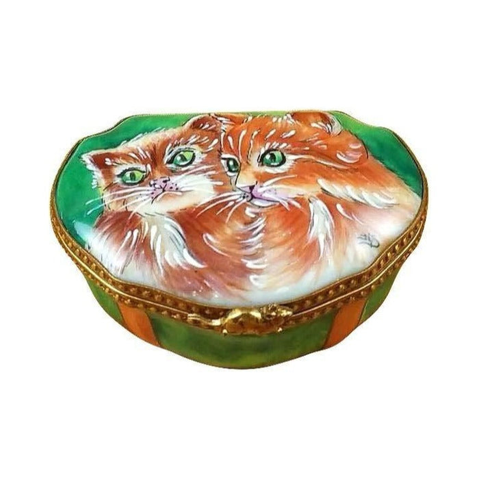 Limoges Boutique presents the Rochard Studio Collection Two Cats, a genuine Limoges box painted by hand in France