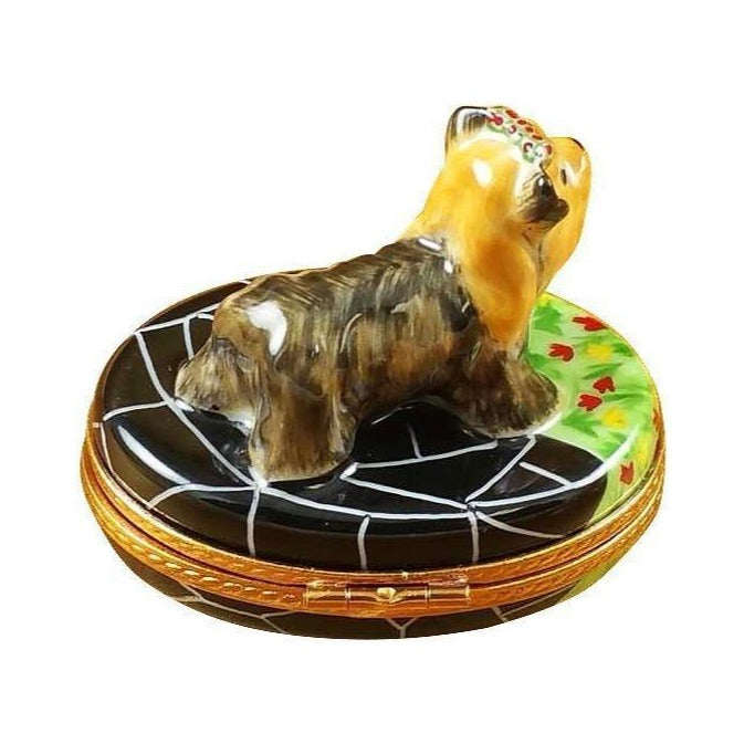 Fine art lovers will admire this Terrier Limoges box
