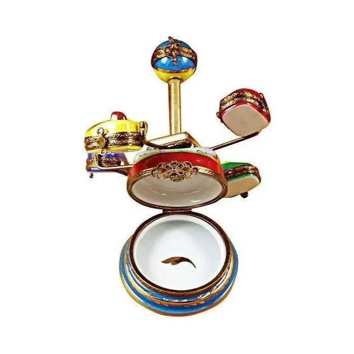 The painter's artistry shows on this Amusement Ride Limoges box