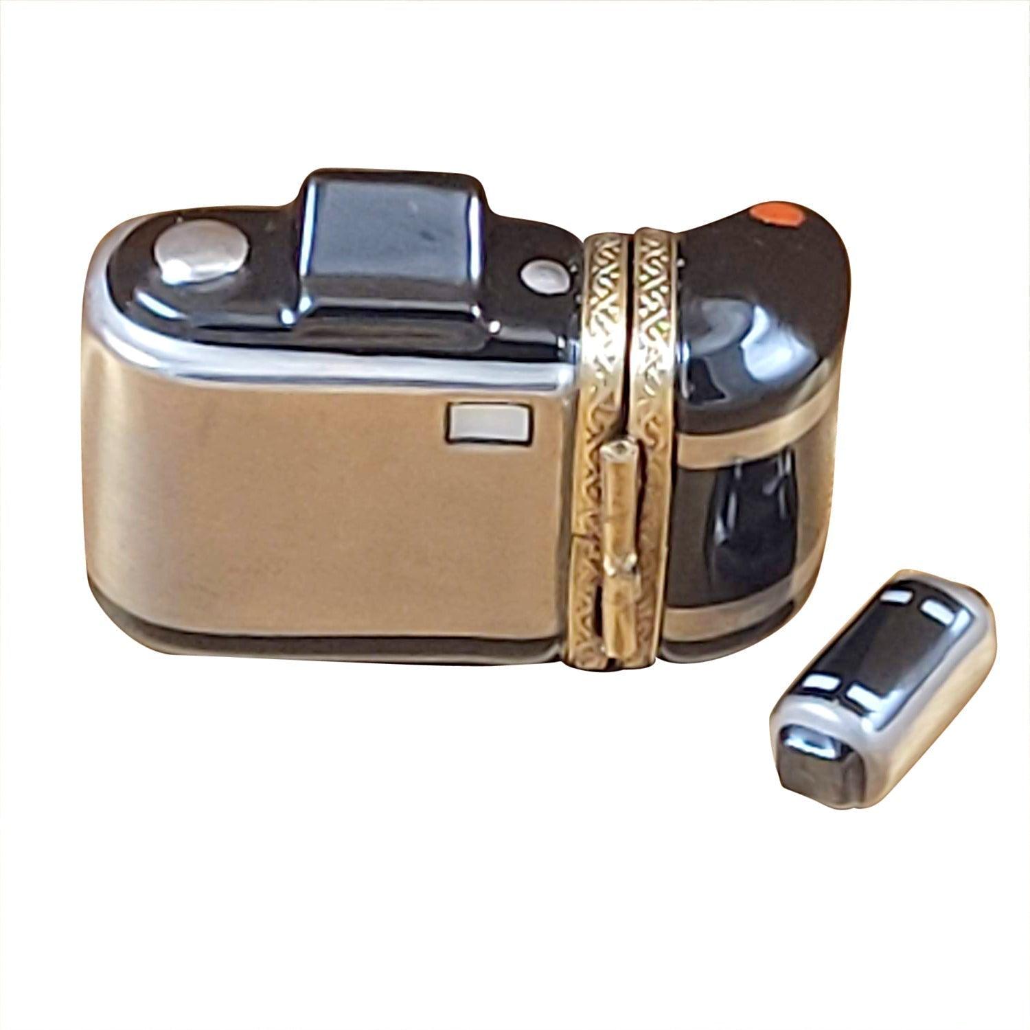 camera-with-removable-film-