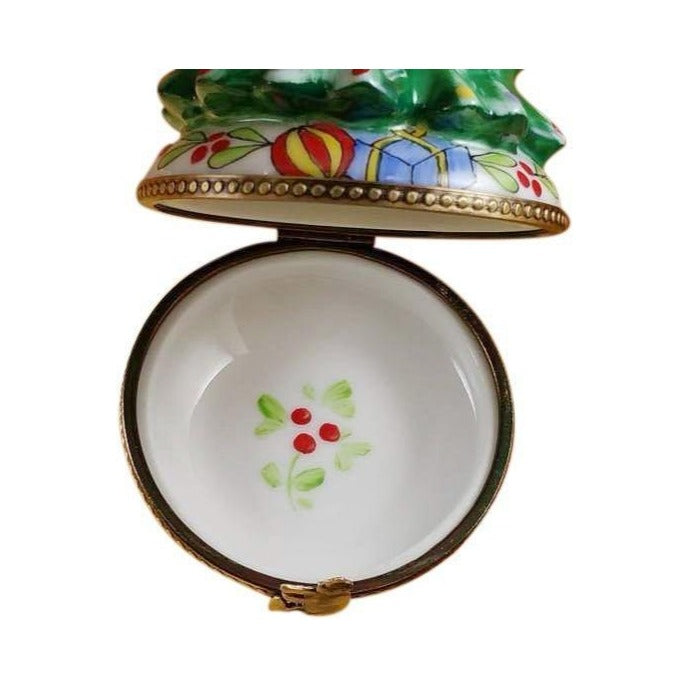 The painter's artistry shows on this Christmas Tree with Star Holiday Limoges box