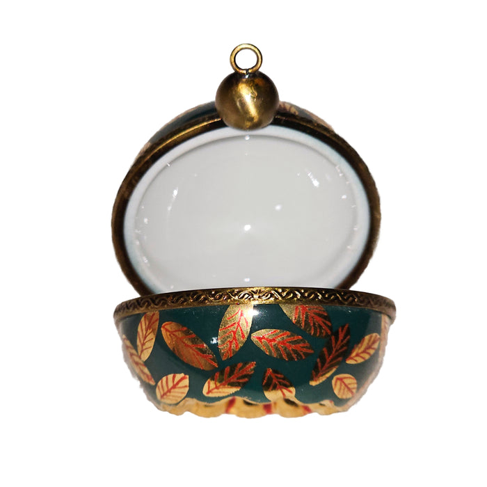 Elegant Green Leaf Ornament for Festive Decor Porcelain Limoges Xmas Christmas Theme French Trinket Box