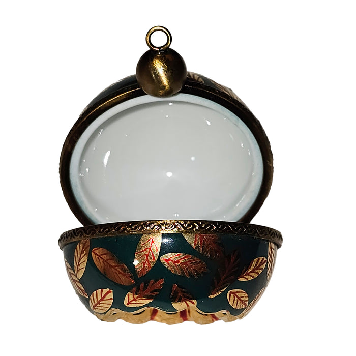 Elegant Green Leaf Ornament for Festive Decor Porcelain Limoges Xmas Christmas Theme French Trinket Box