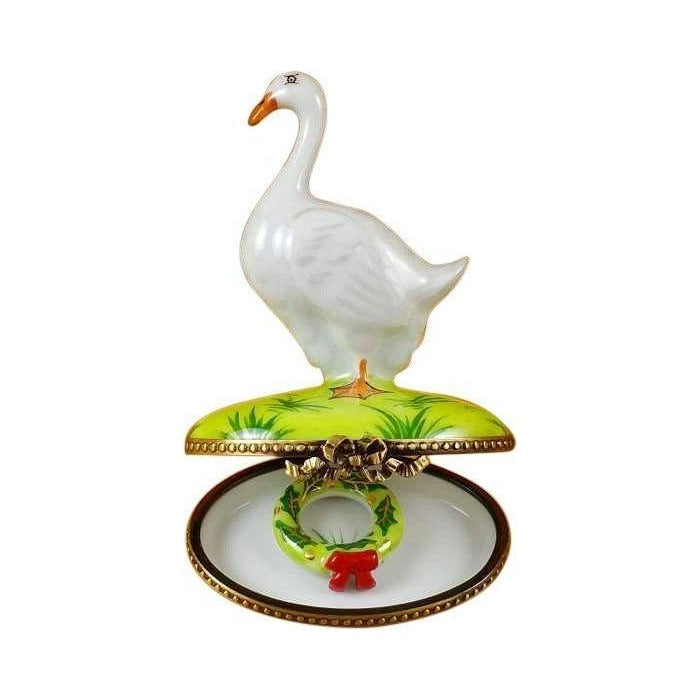 Painted details on the Goose Spring Christmas Wreaths Holiday Limoges box, French art in miniature