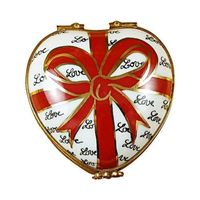 The painter's artistry shows on this Heart Red Bow Three Candies Limoges box
