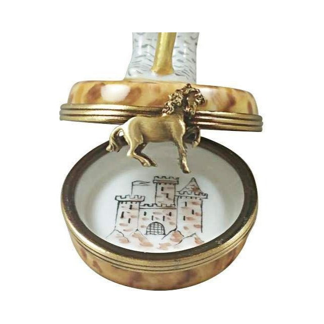 The painter's artistry shows on this King with Sword and Removable Shield Limoges box