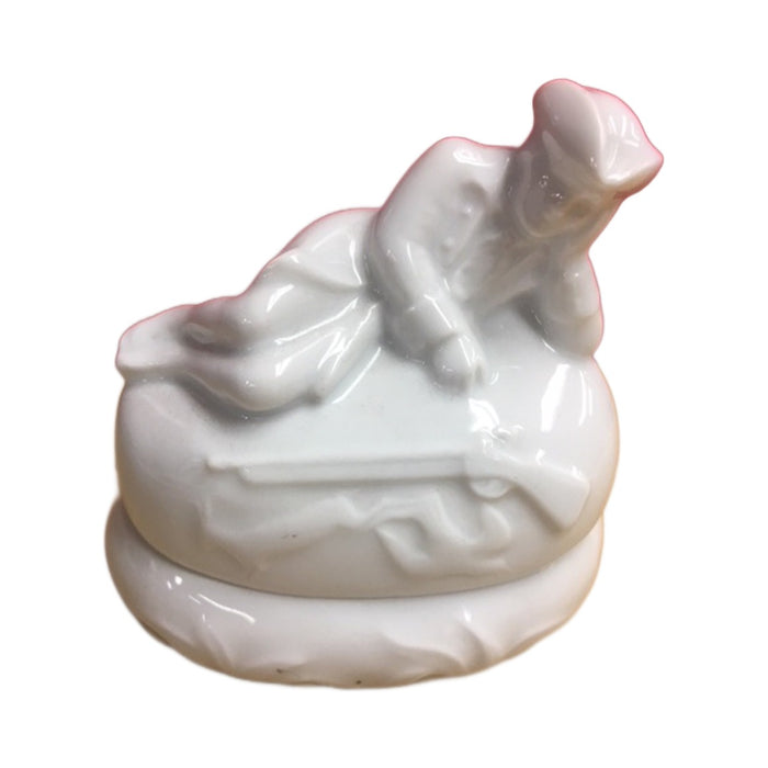 White Hunter Limoges Box No Hinge - white Limoges porcelain box with no hinge, made in France