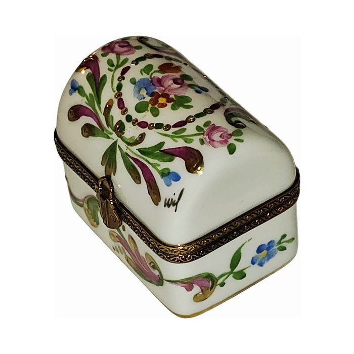 The Colorful Chest, a Limoges keepsake with true French charm
