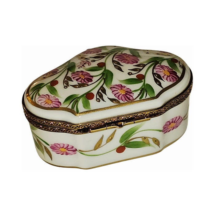 Gift idea for someone who loves France: Scalloped Madam Pompadour Roses with Vine Limoges box