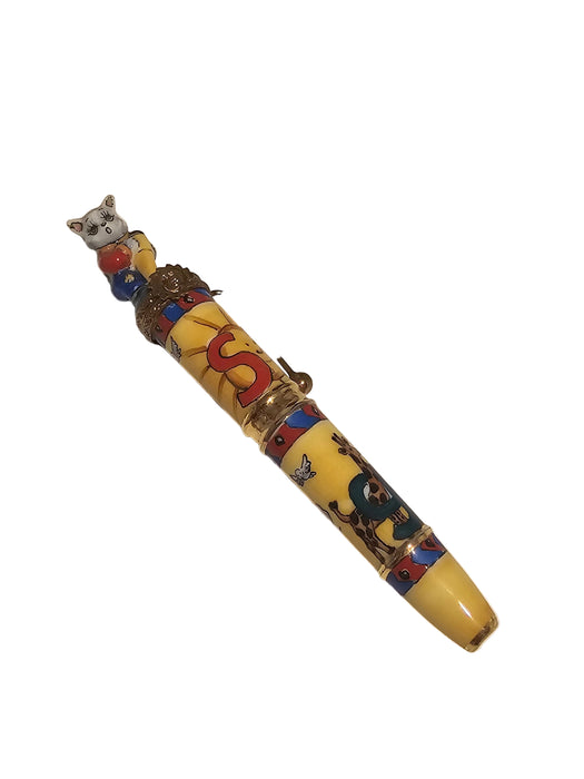 Well Detailed Yellow Cat Fountain Pen Rare
