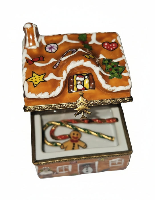 Gingerbread House w Canes