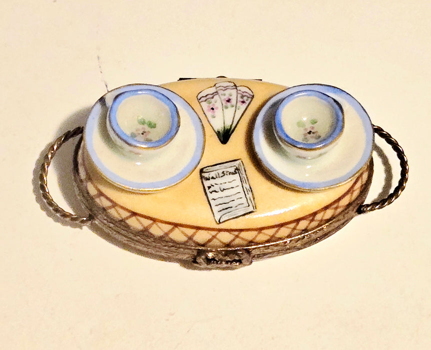 Tea Time for Two w Cups Limoges Box )