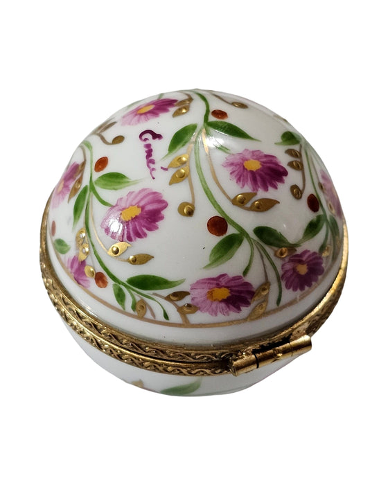 Small Pink Flowers on Vine Round Ball