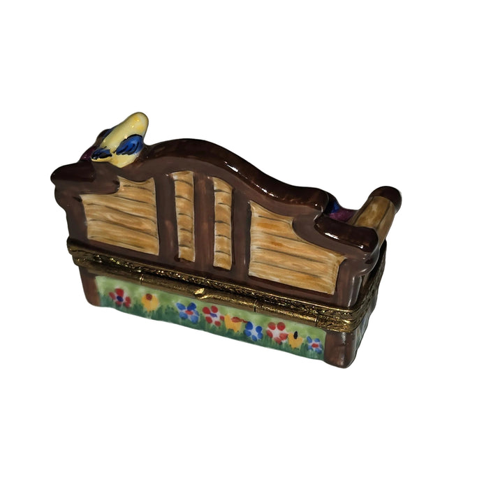 Lyutens Garden Bench Pink Hat w Bird