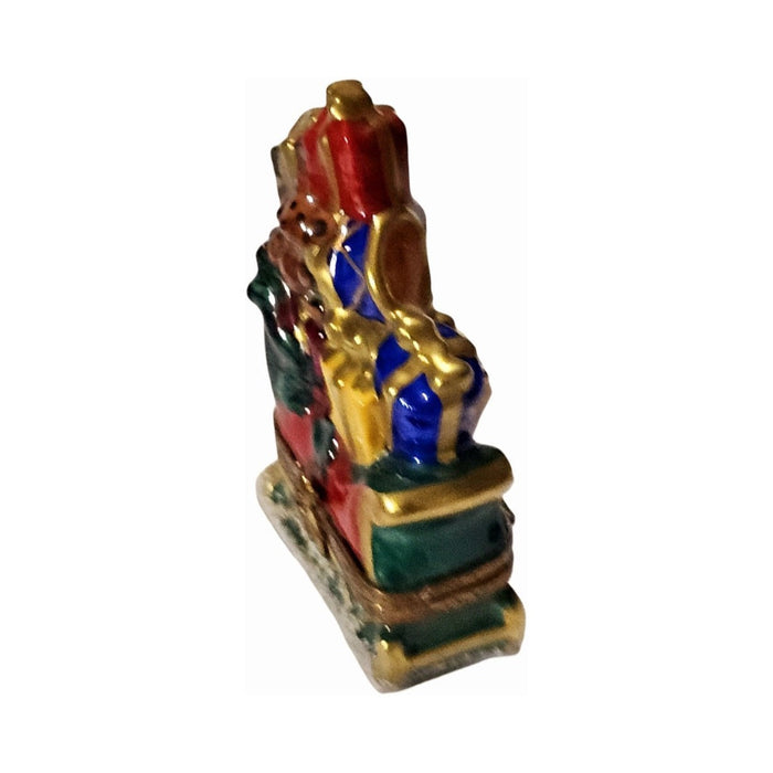 Fine French craftsmanship on the Santa's Sleigh Limoges box, painted by hand