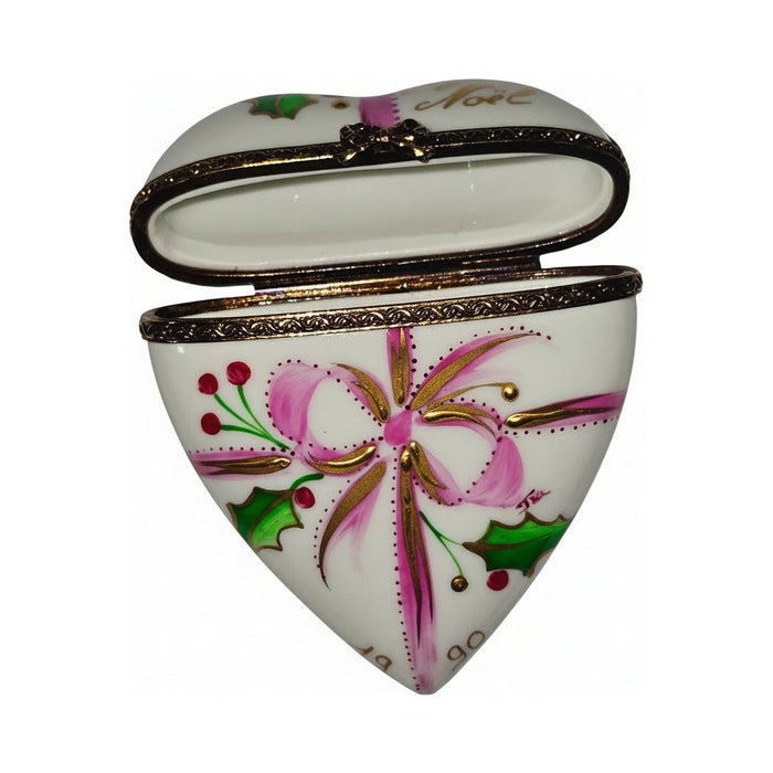 1990 Joyeux Noel Christmas Heart Limoges box painted by hand in Limoges, France, a gift to treasure