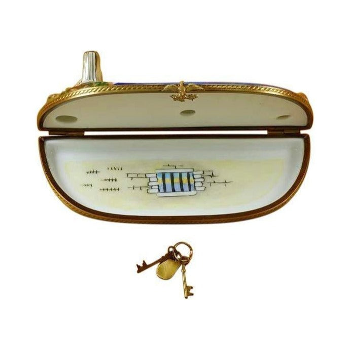 Painted details on the San Francisco Bay Two Parts Limoges box, French art in miniature