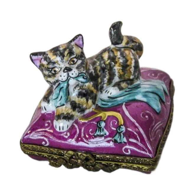 Gift idea for someone who loves France: Cat on Pink Pillow Limoges box