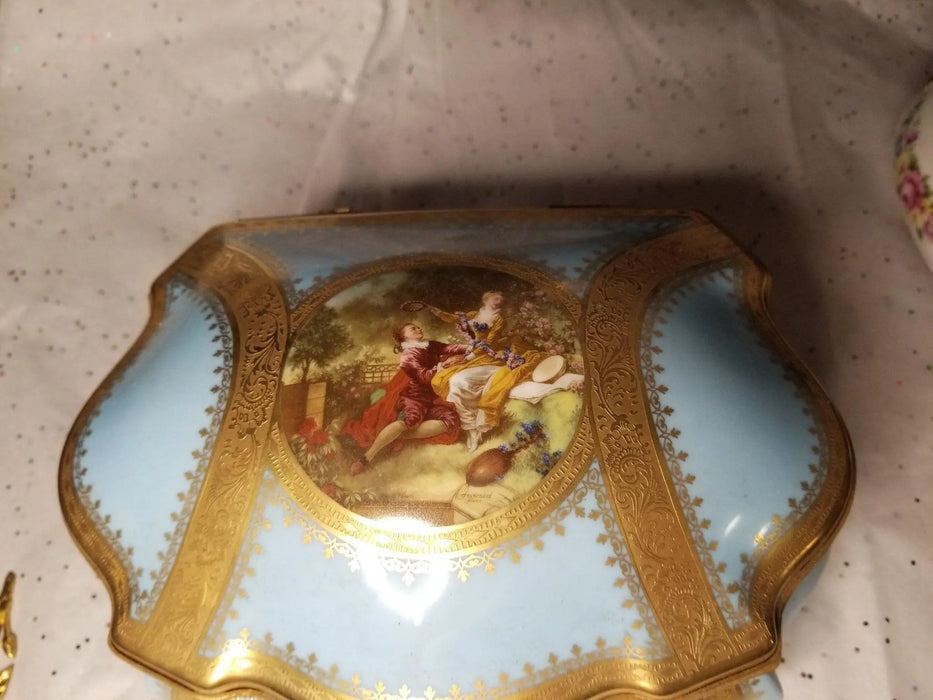 Exquisite Jewelry Chest for Elegance Porcelain Limoges Jewelry Love Valentine French Trinket Box