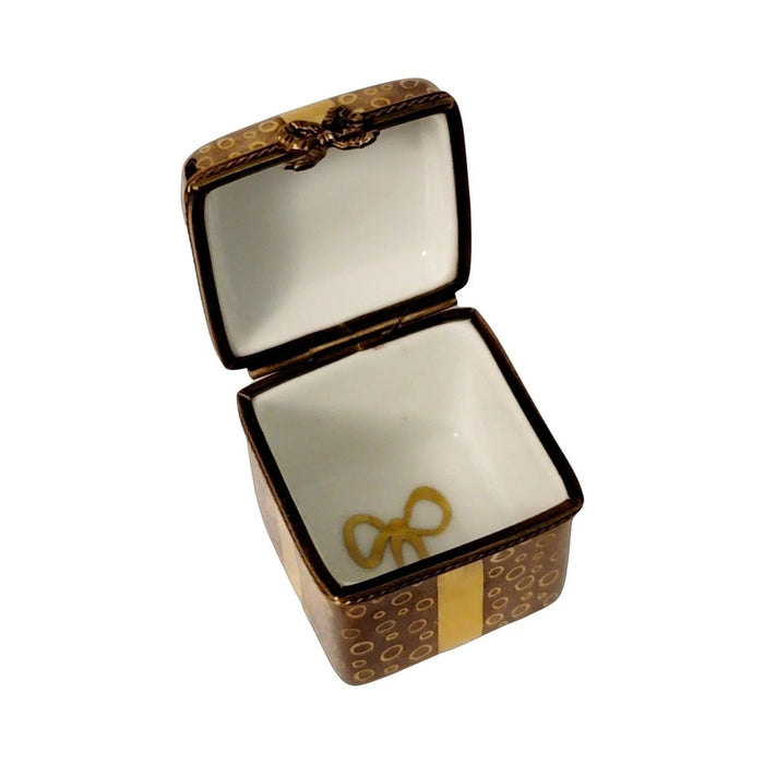 A thoughtful gift for Francophiles: the Black Gold Gift Box Limoges box