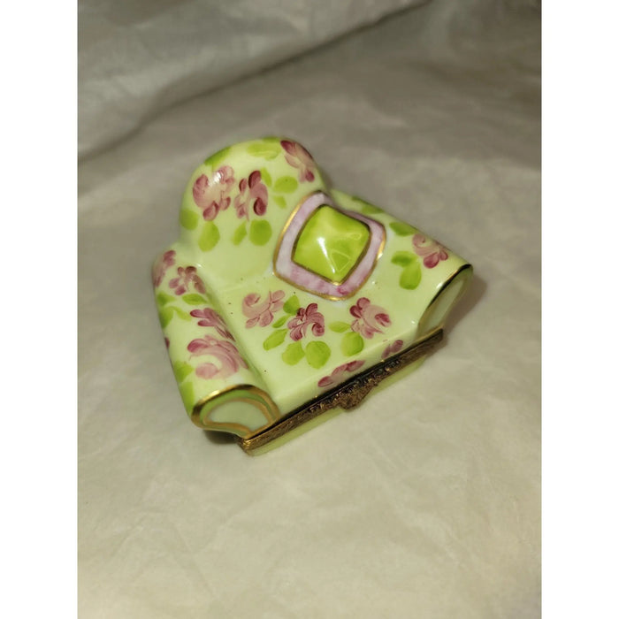 Flowered Chair Delight for Collectors Porcelain Limoges furniture hat French Trinket Box